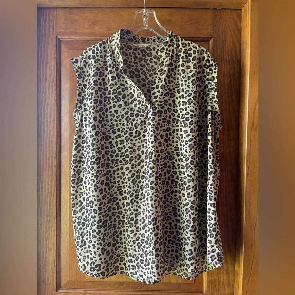 Amaryllis Leopard Print Sleeveless Top